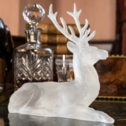 Lying Deer 5 Lying Deer -Ajka Crystal Store Szarvas ulo 3